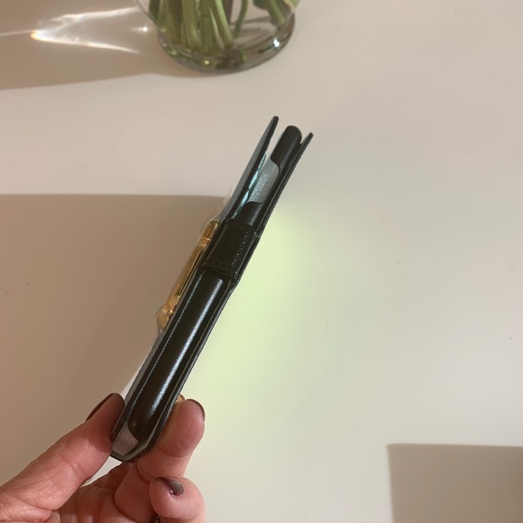 Marc Jacobs cell phone case - Picture 2 of 11